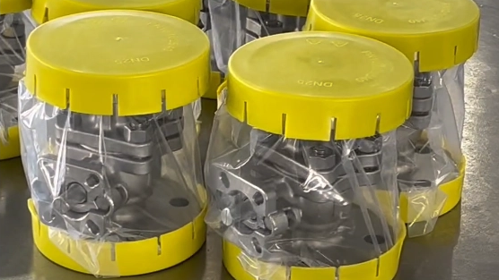 ​Proceso de envasado con válvula de bola